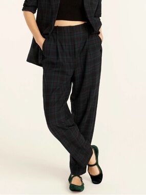 NWT J. Crew Bi-Stretch Wool Tapered Pant Black Watch Tartan Green Size 4